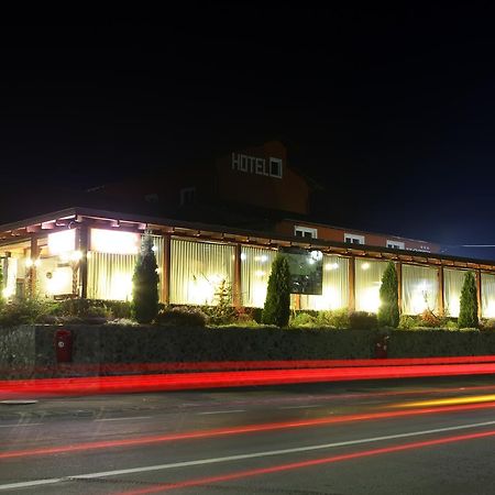Hotel Romantik Balauseri ภายนอก รูปภาพ