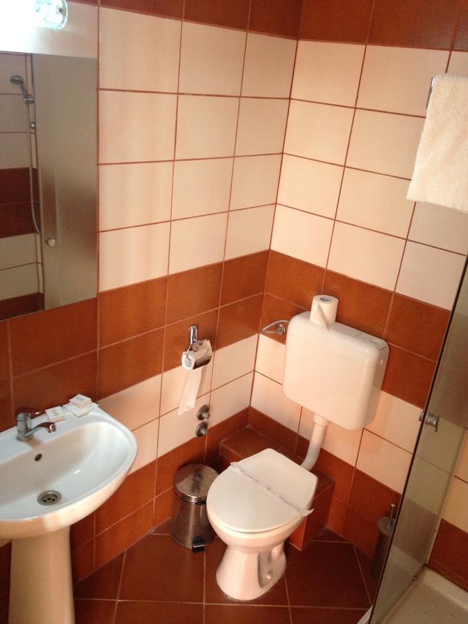 Hotel Romantik Balauseri ภายนอก รูปภาพ